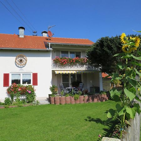 Gaestehaus Reisacher - Mehrbettzimmer بايتنغ المظهر الخارجي الصورة